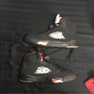 Black supreme 5s